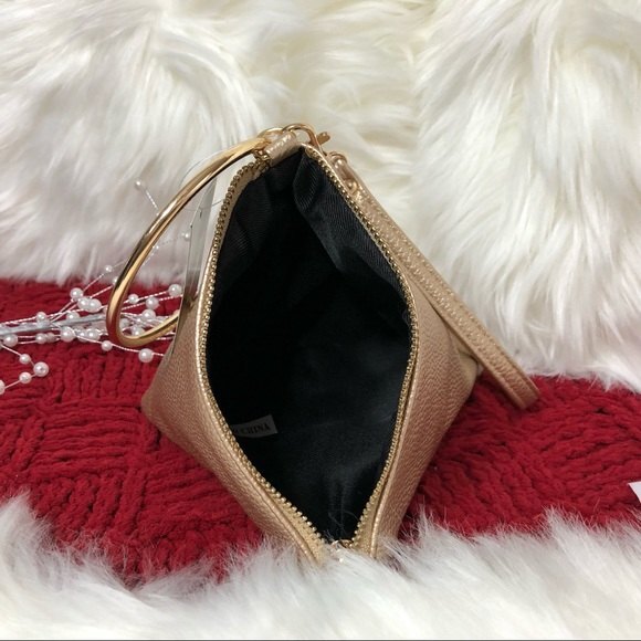 Perfect Image | Gold-tone New York Wristlet - Picture 5 of 6